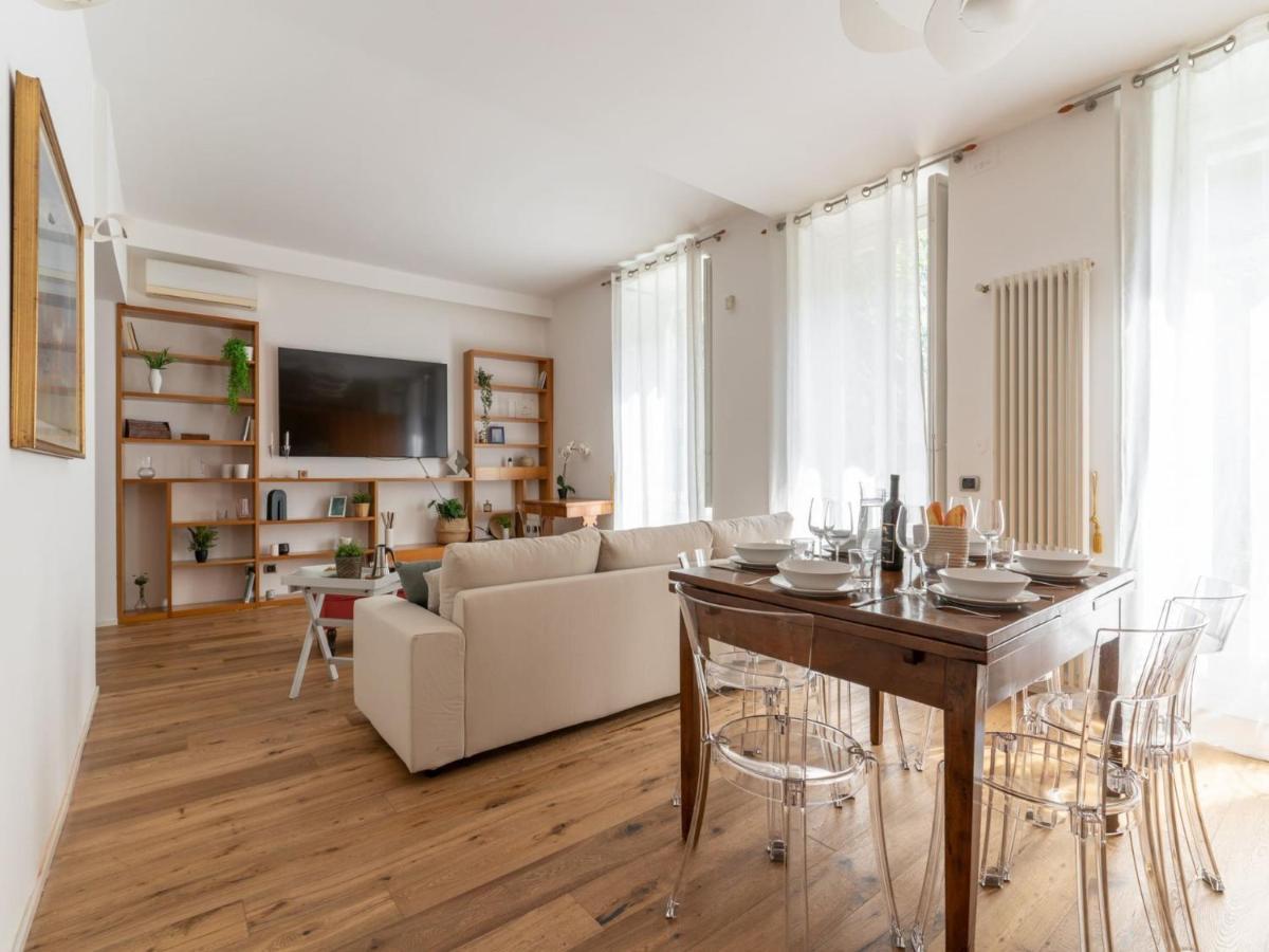 The Best Rent - Spacious Apartment Near Colonne S Lorenzo Milaan Buitenkant foto